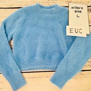 Soft eyelash sweater size L